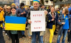 Stand with Ukraine vigil, Truro